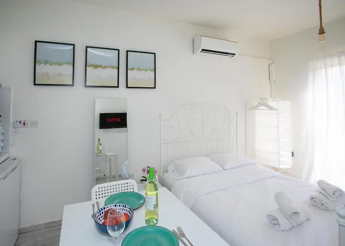 Palmove Makenzie 4 *