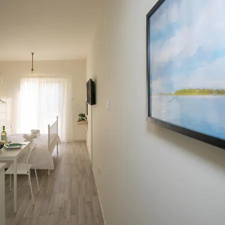 Palmove Makenzie 4 דירה